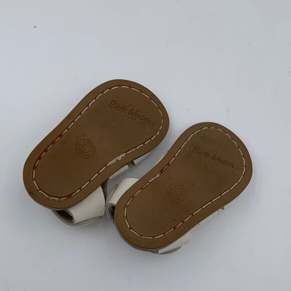 Saltwater white classic leather summer sandals size 4 - Picture 9 of 9